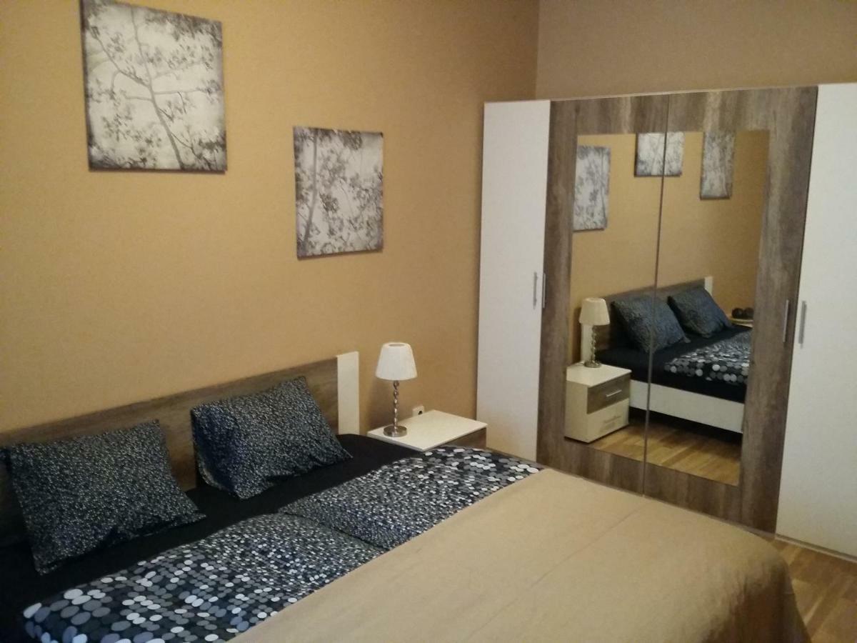 Angel Apartment Nr 4 Near To The Center Прага Екстер'єр фото
